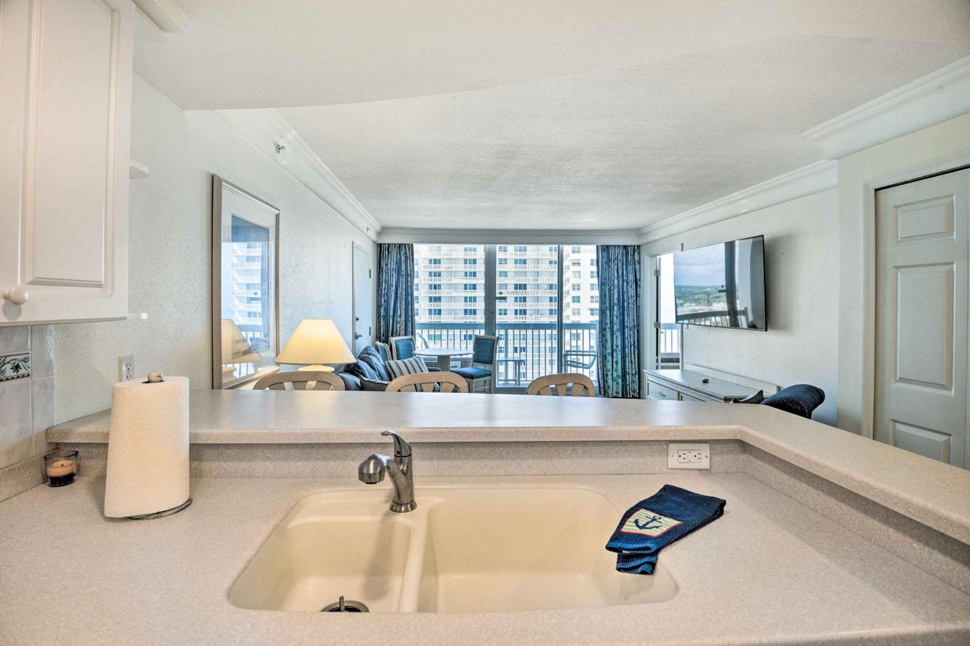 Sunny Daytona Beach Gem With Ocean Views! Екстер'єр фото